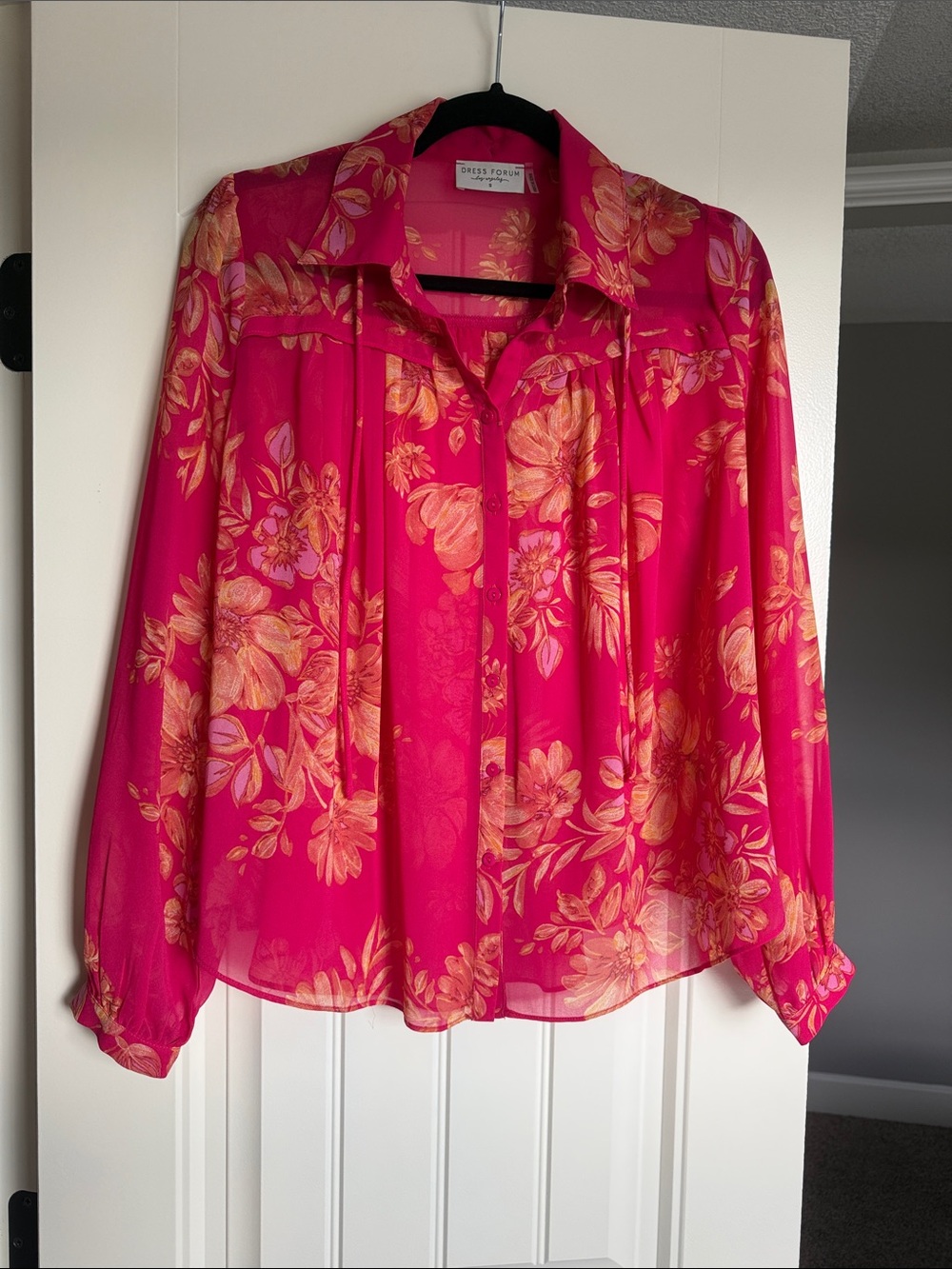 Dress Forum Pink Floral Button-Up Blouse